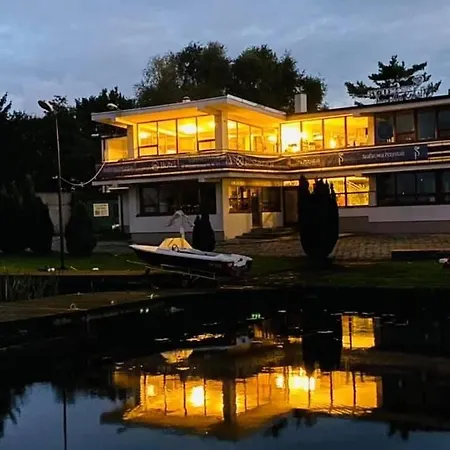 Szafirowa Przystan * Szczecin