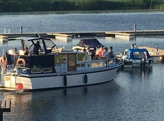 ベッド・アンド・ブレックファスト Szafirowa Przystan *